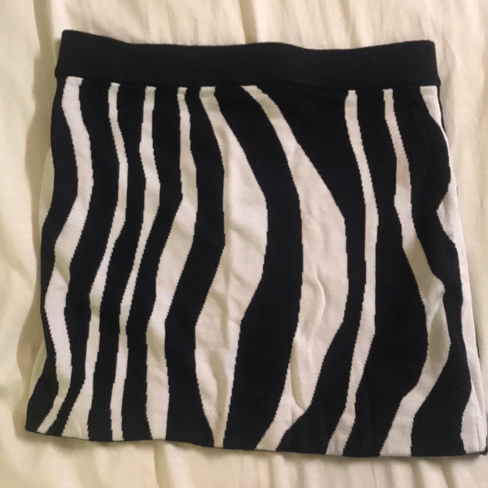 Forever21 Zebra Print Knitted Pencil Midi Skirt
